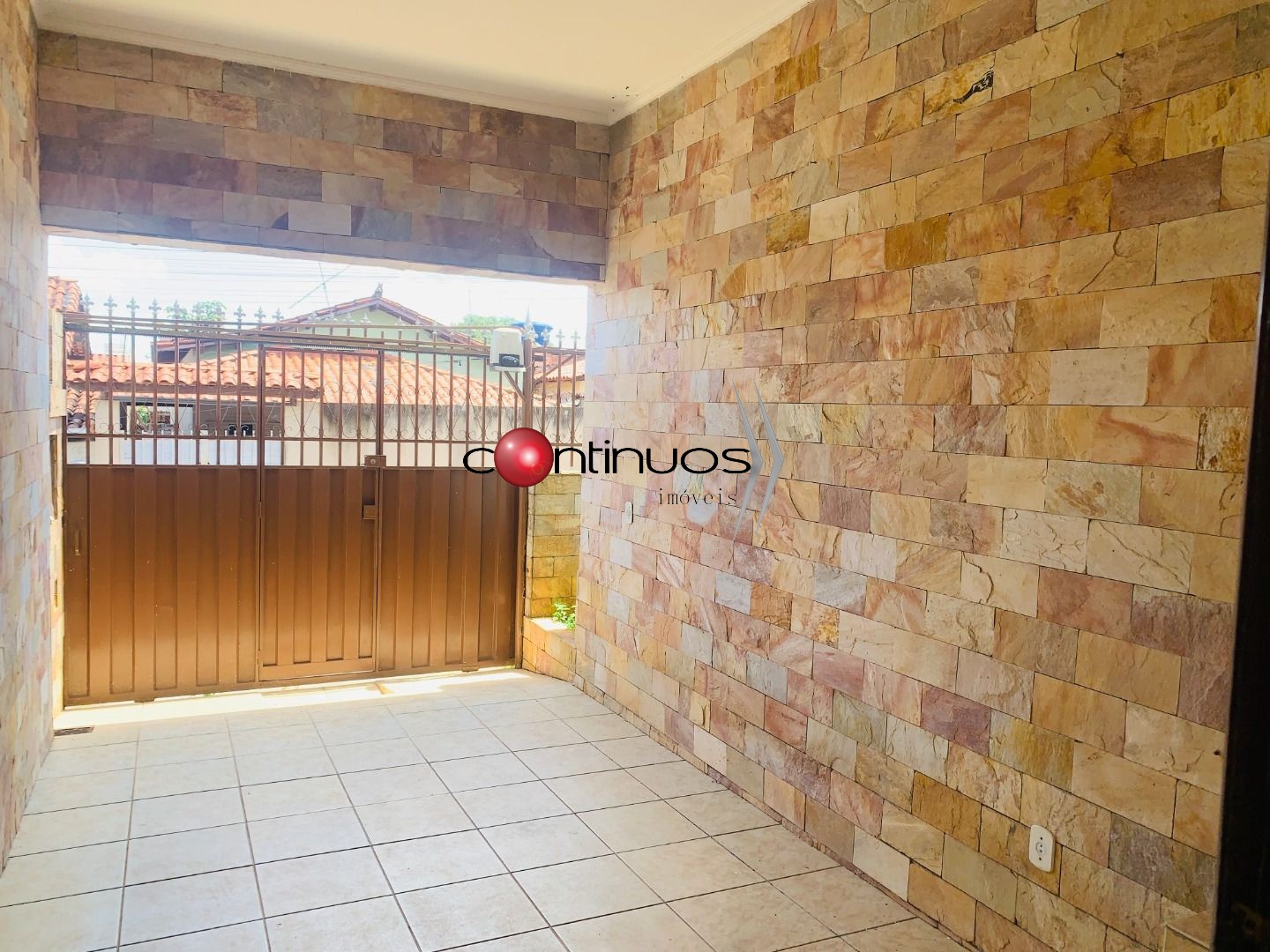 Casa, 4 quartos, 211 m² - Foto 2