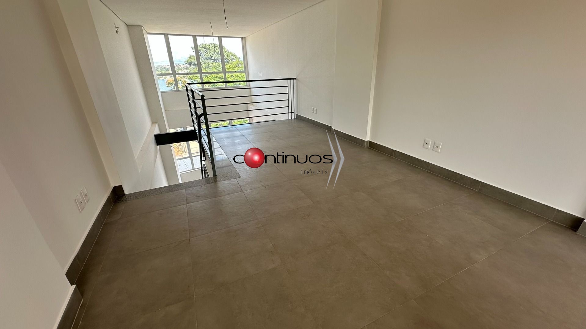 Loja-Salão, 66 m² - Foto 1