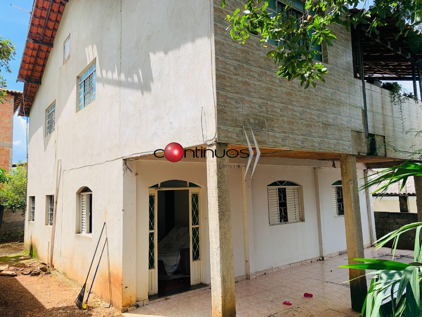 Casa, 6 quartos, 300 m² - Foto 1