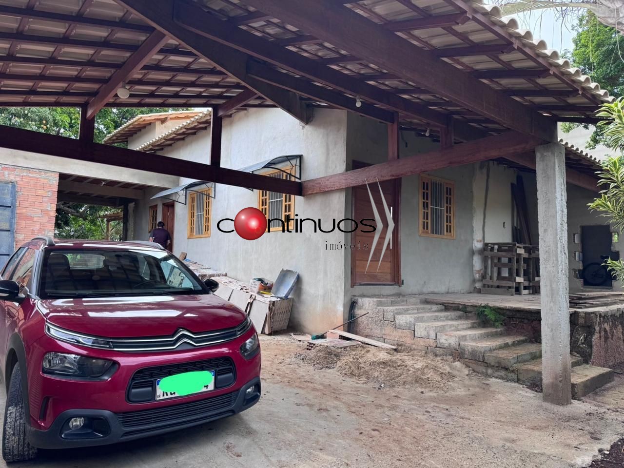 Casa, 4 quartos, 218 m² - Foto 1