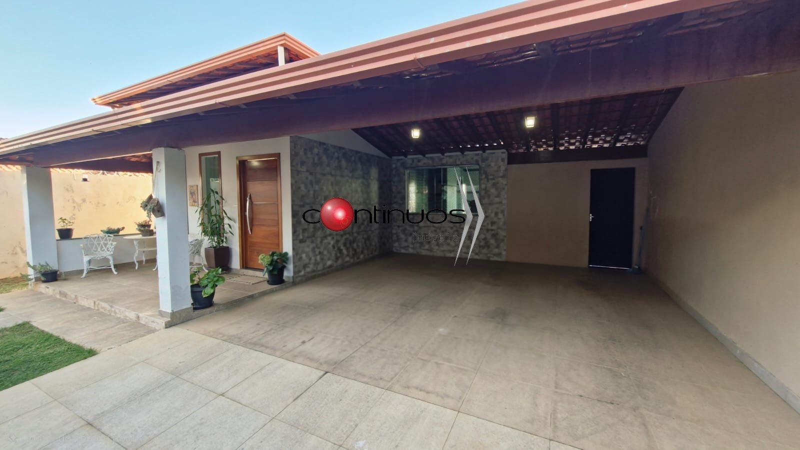 Casa, 3 quartos, 231 m² - Foto 1