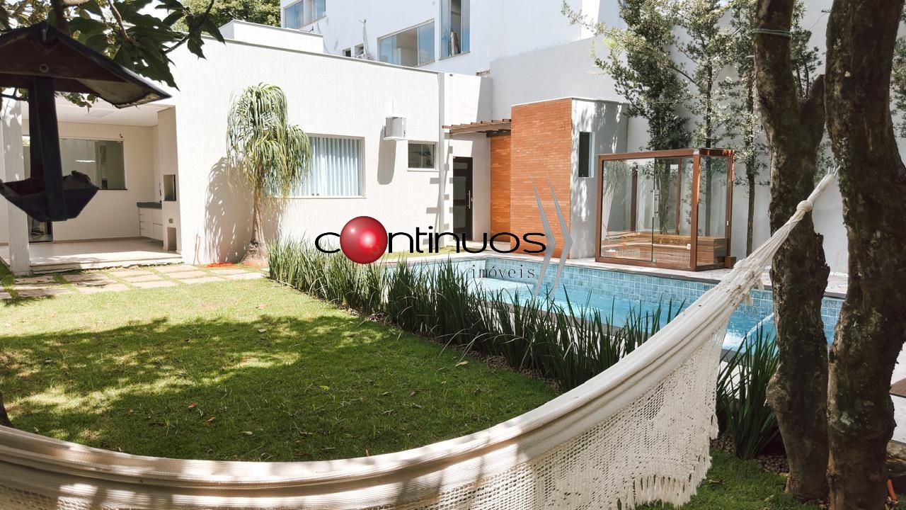 Casa, 4 quartos, 200 m² - Foto 1