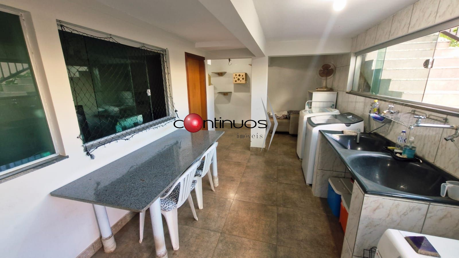 Casa, 3 quartos, 231 m² - Foto 35
