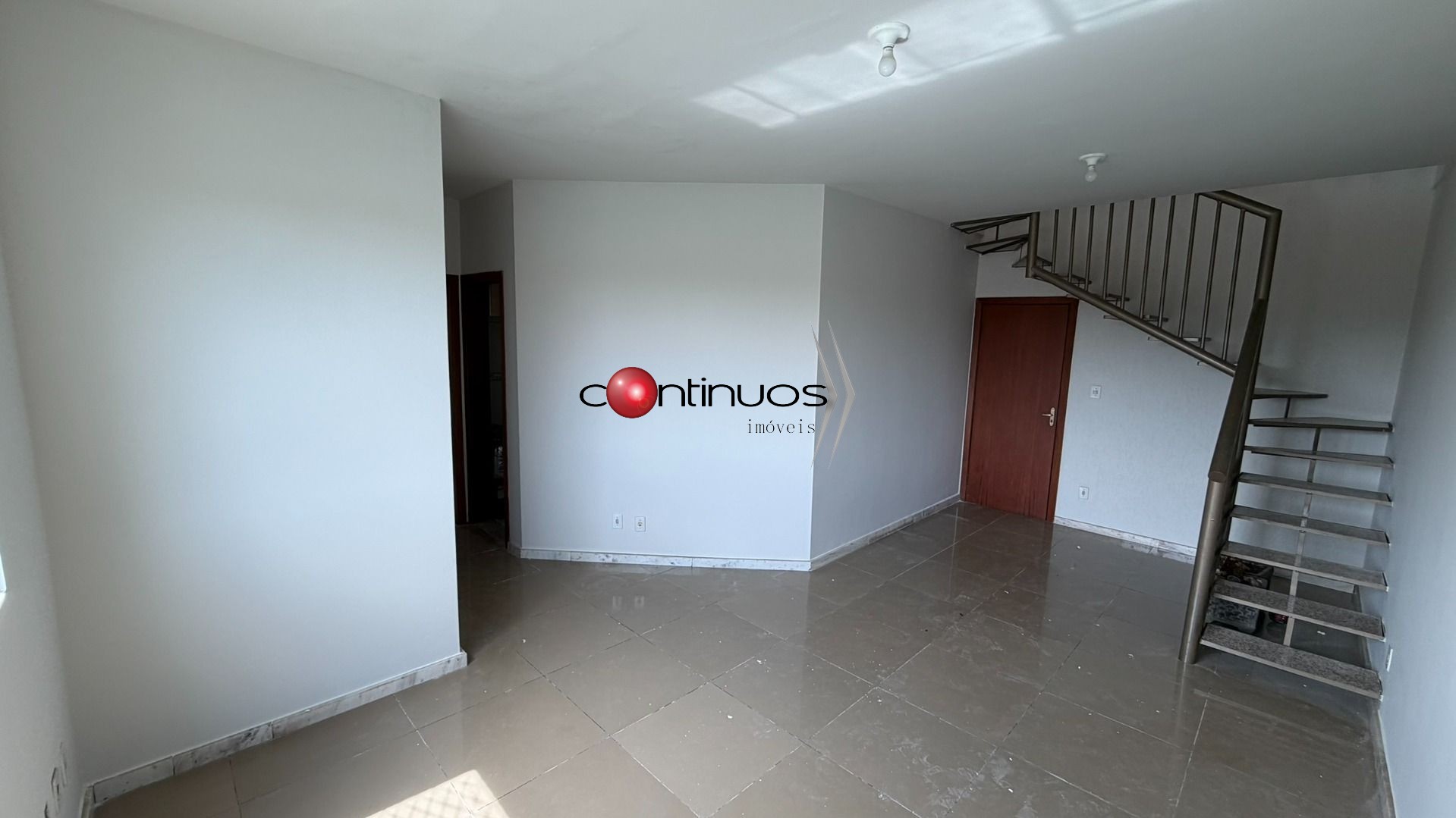 Cobertura, 3 quartos, 185 m² - Foto 1