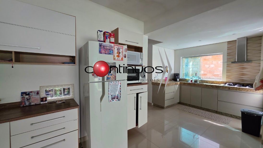 Casa, 4 quartos, 191 m² - Foto 8