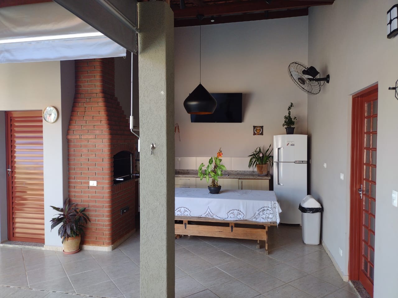 Casa à venda com 3 quartos, 220m² - Foto 18