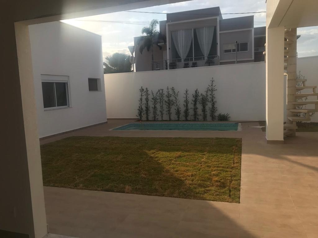 Casa à venda com 3 quartos, 381m² - Foto 17