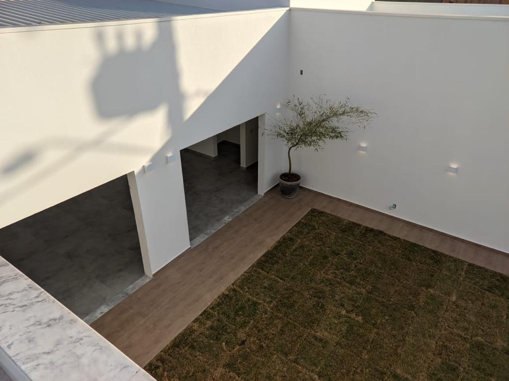 Casa à venda com 3 quartos, 381m² - Foto 18