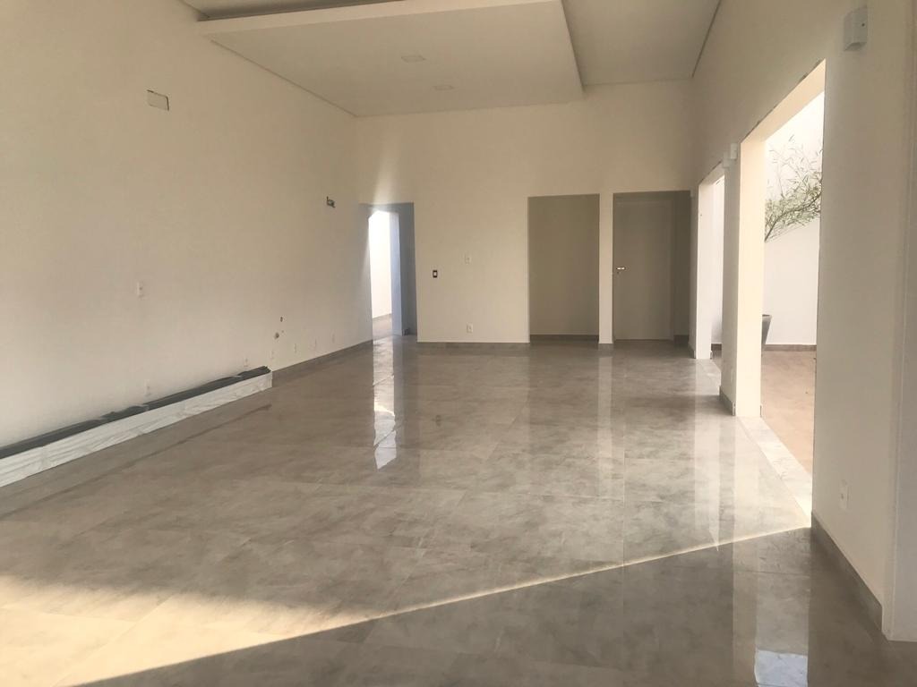 Casa à venda com 3 quartos, 381m² - Foto 6