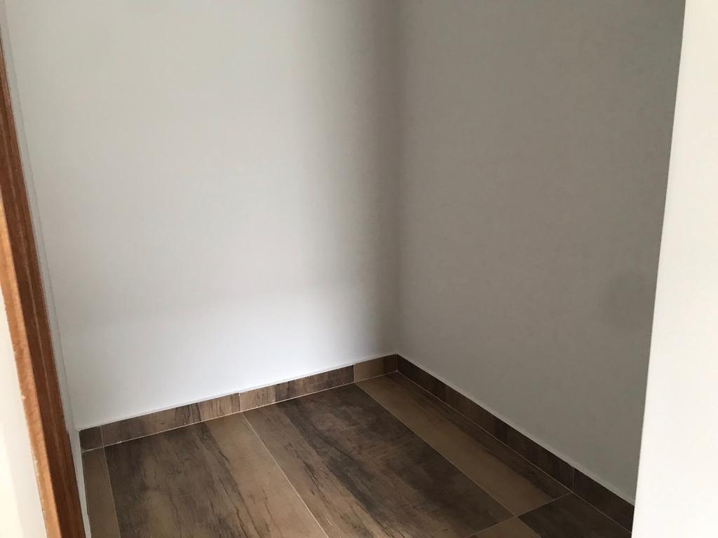 Casa à venda com 3 quartos, 300m² - Foto 10