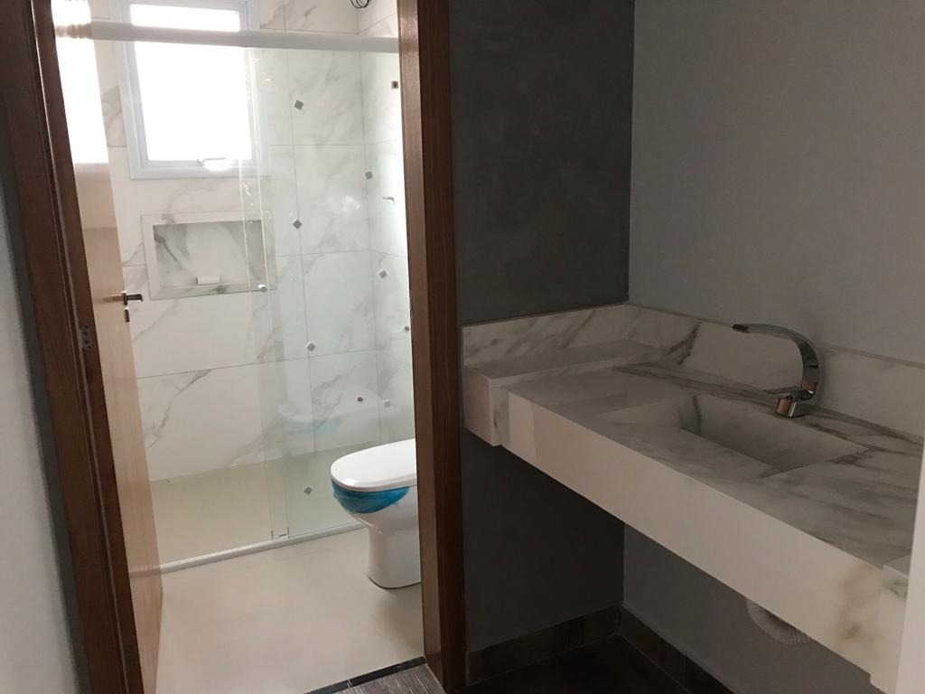 Casa à venda com 3 quartos, 300m² - Foto 12