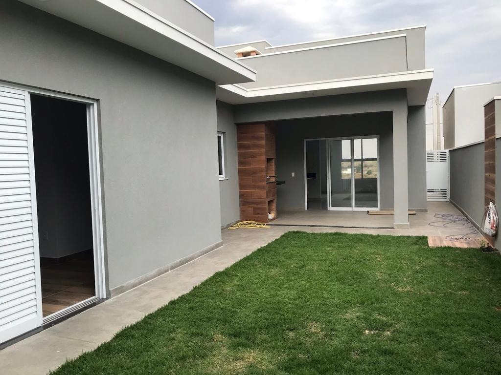 Casa à venda com 3 quartos, 300m² - Foto 5