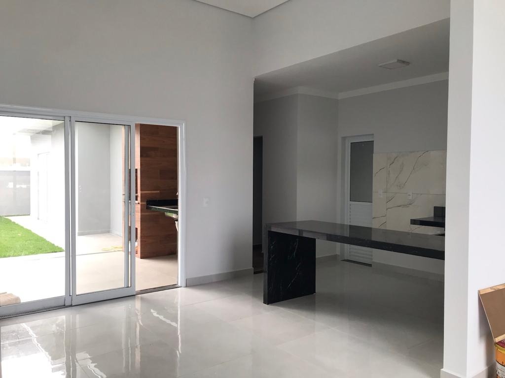 Casa à venda com 3 quartos, 300m² - Foto 18