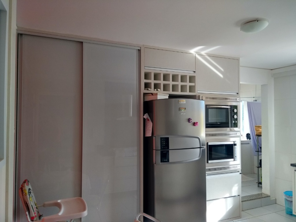 Apartamento à venda com 2 quartos, 100m² - Foto 28