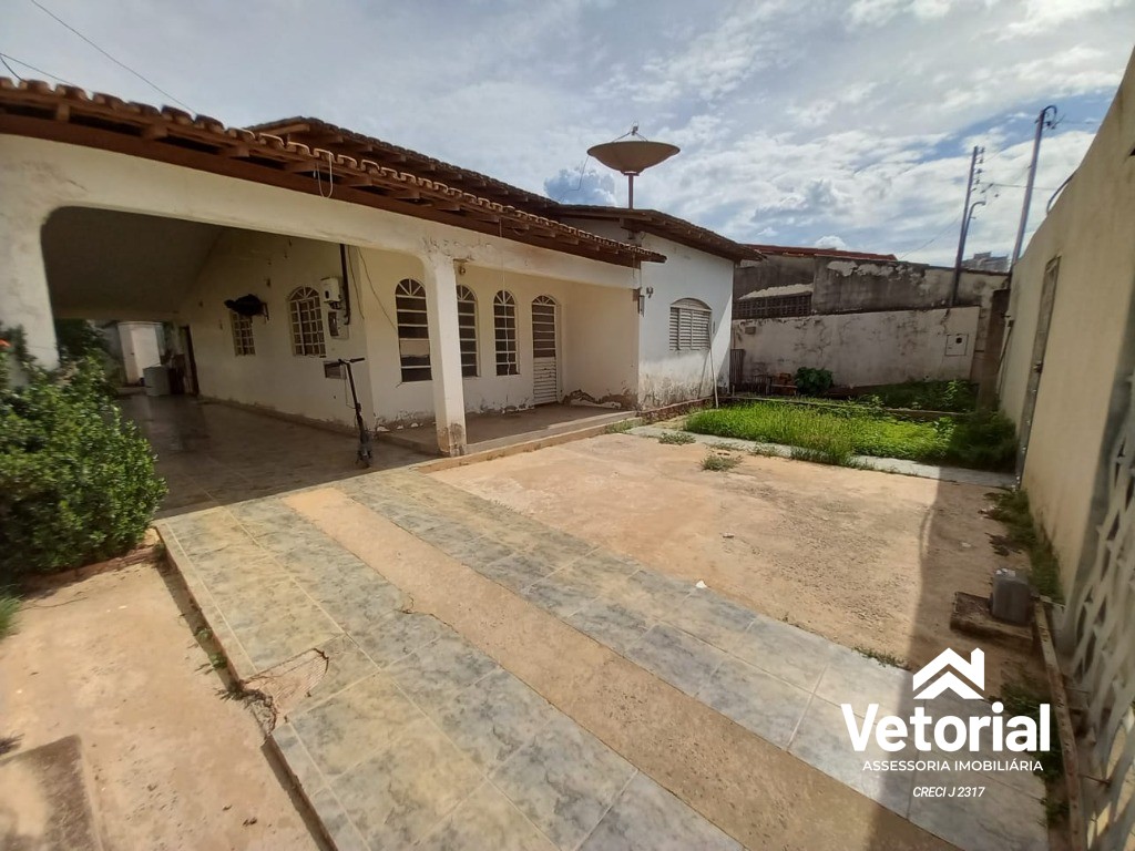 Casa à venda com 3 quartos - Foto 1