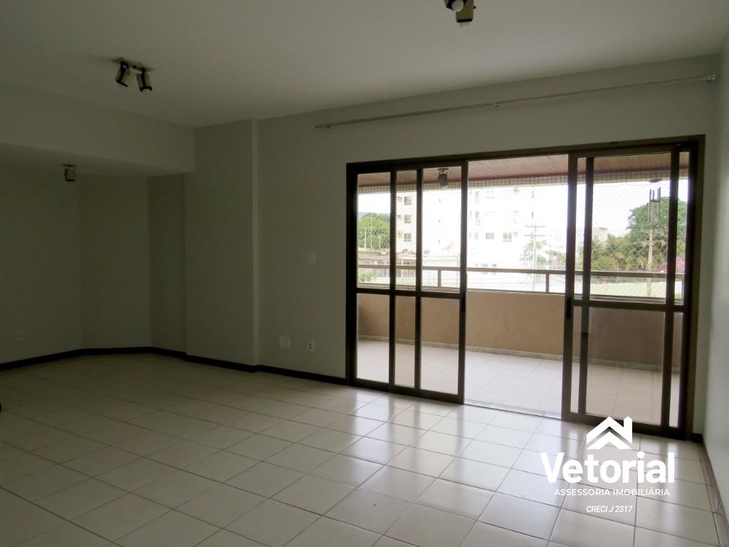 Apartamento à venda com 3 quartos, 138m² - Foto 2