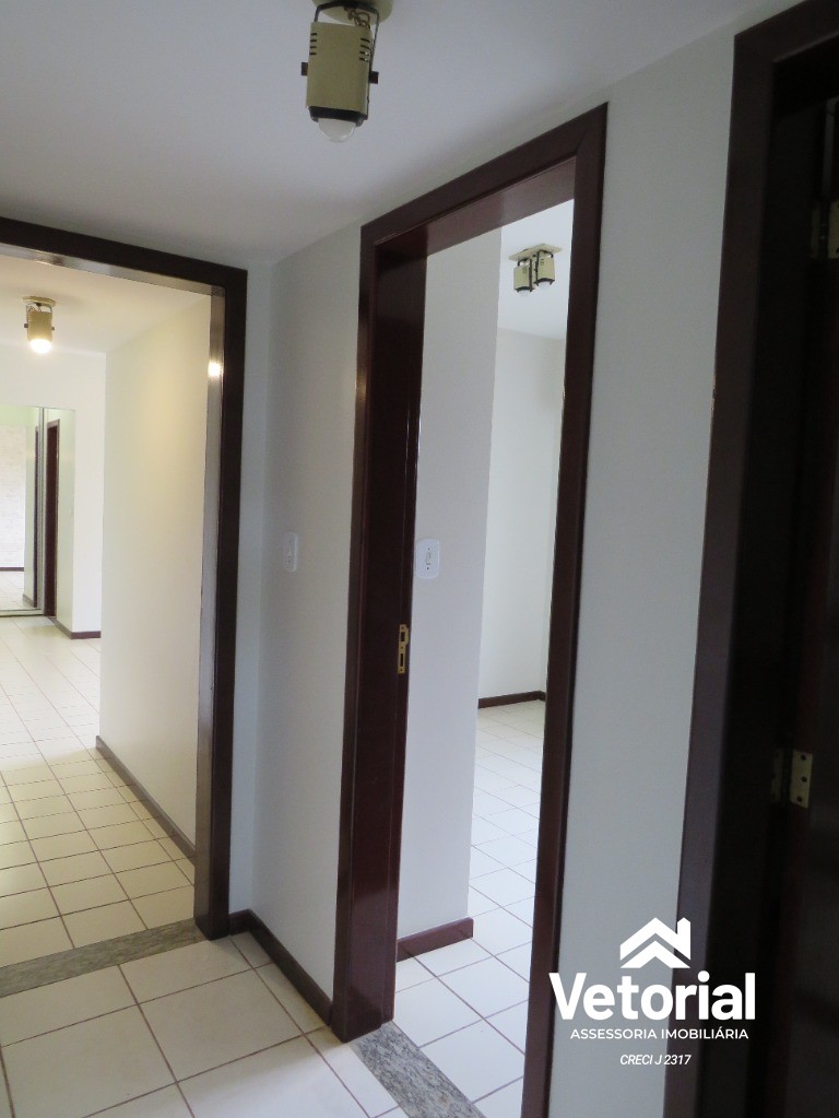 Apartamento à venda com 3 quartos, 138m² - Foto 11