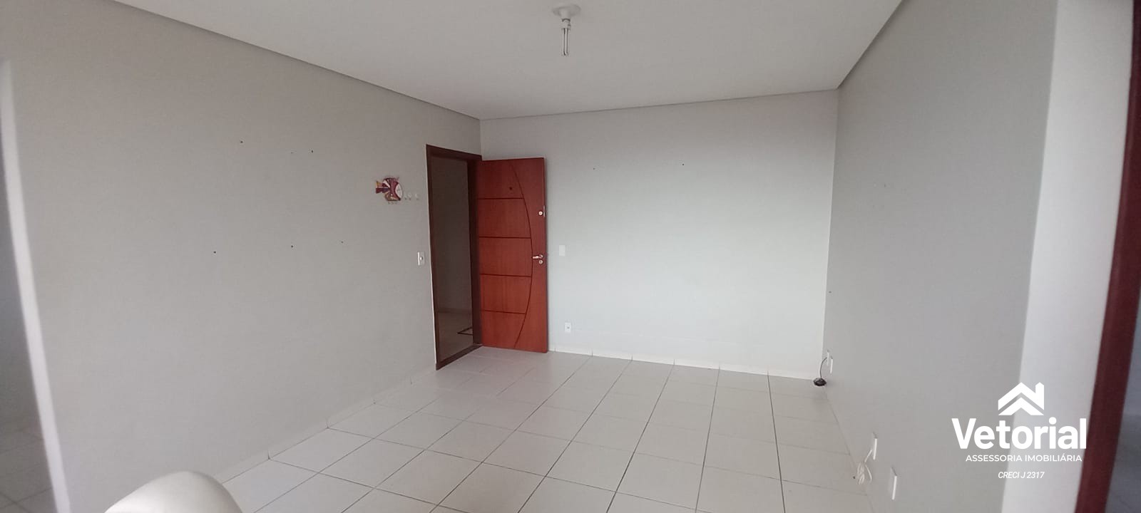 Apartamento à venda com 2 quartos, 70m² - Foto 2