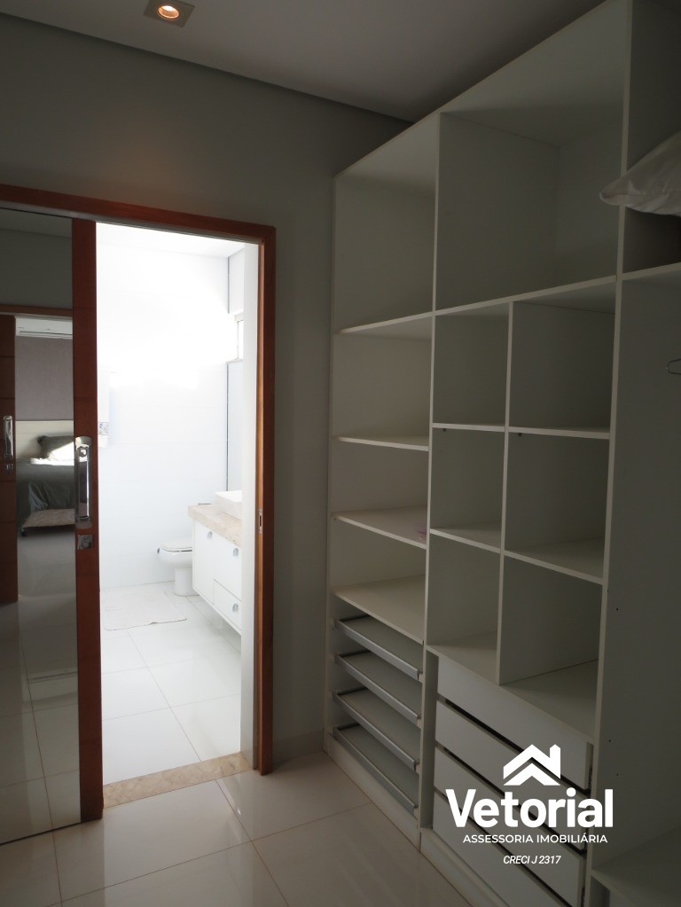 Casa à venda com 3 quartos, 330m² - Foto 27