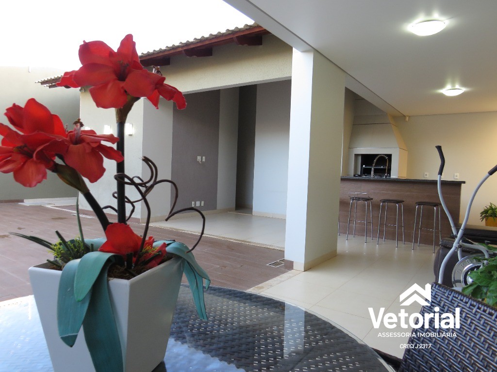 Casa à venda com 3 quartos, 330m² - Foto 16