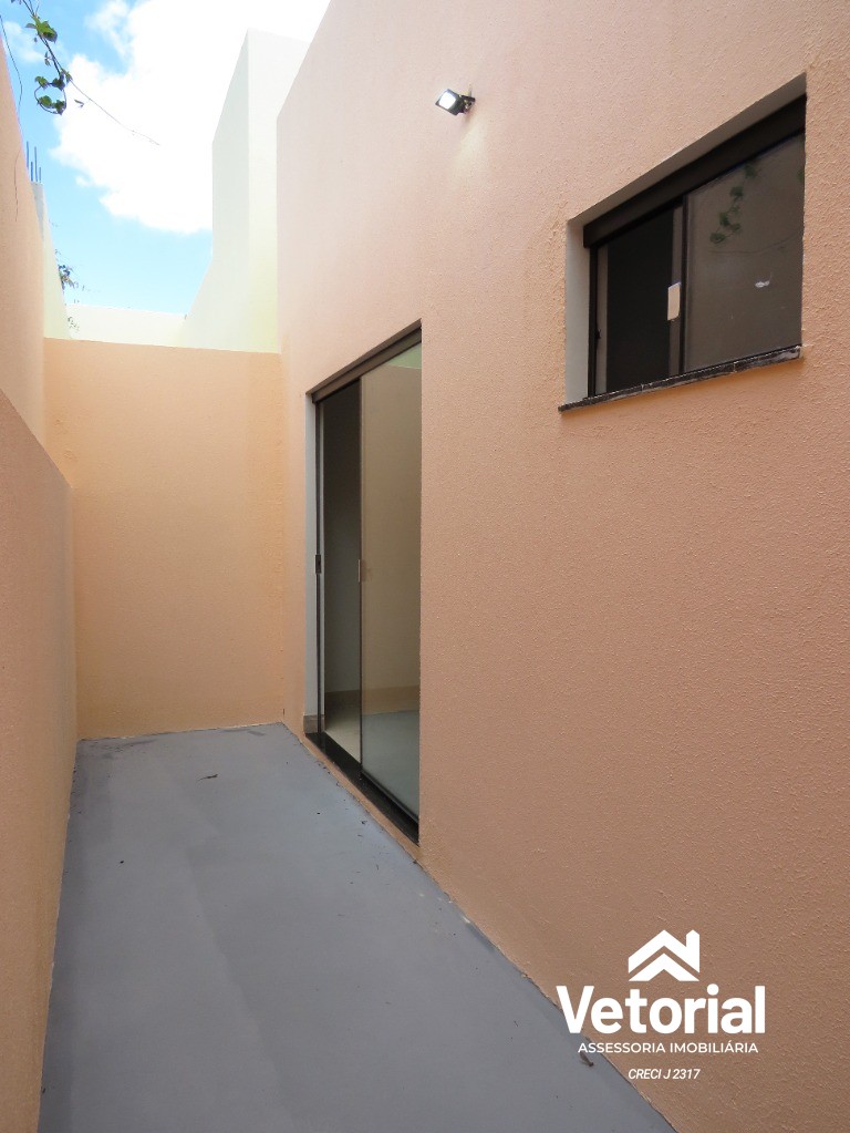 Casa à venda com 3 quartos, 180m² - Foto 25