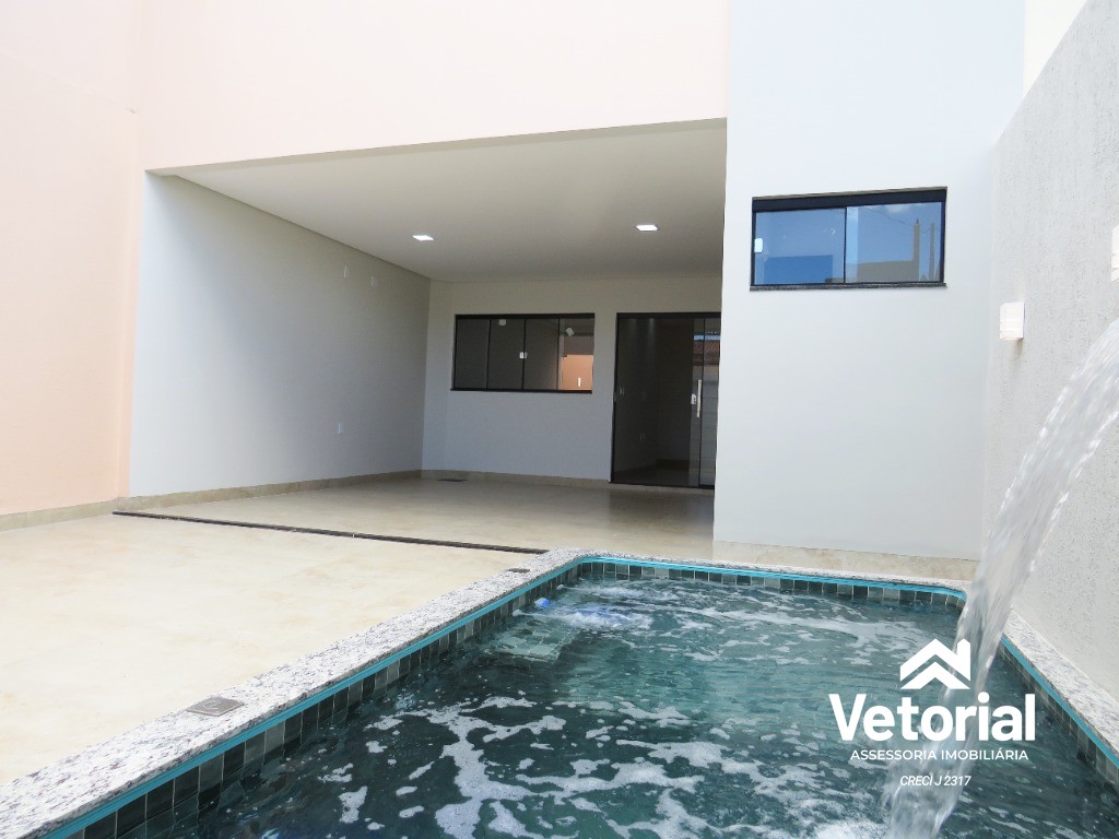 Casa à venda com 3 quartos, 180m² - Foto 1