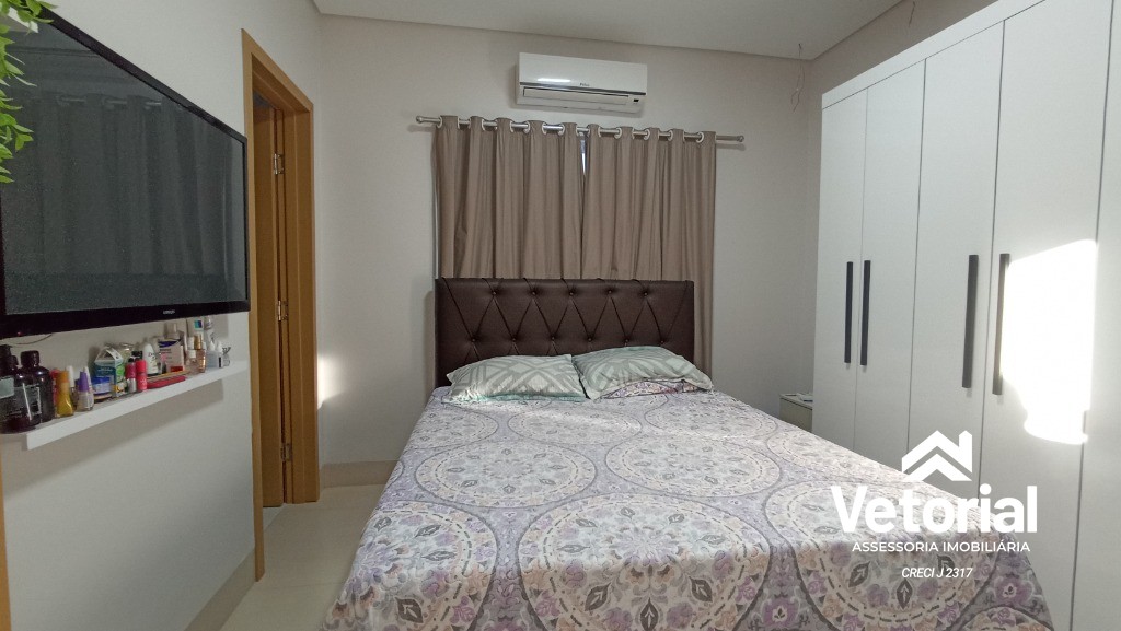 Casa à venda com 3 quartos, 215m² - Foto 14