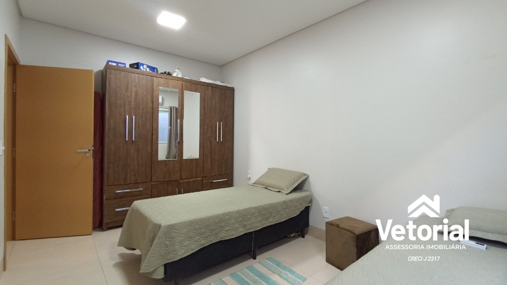 Casa à venda com 3 quartos, 215m² - Foto 11