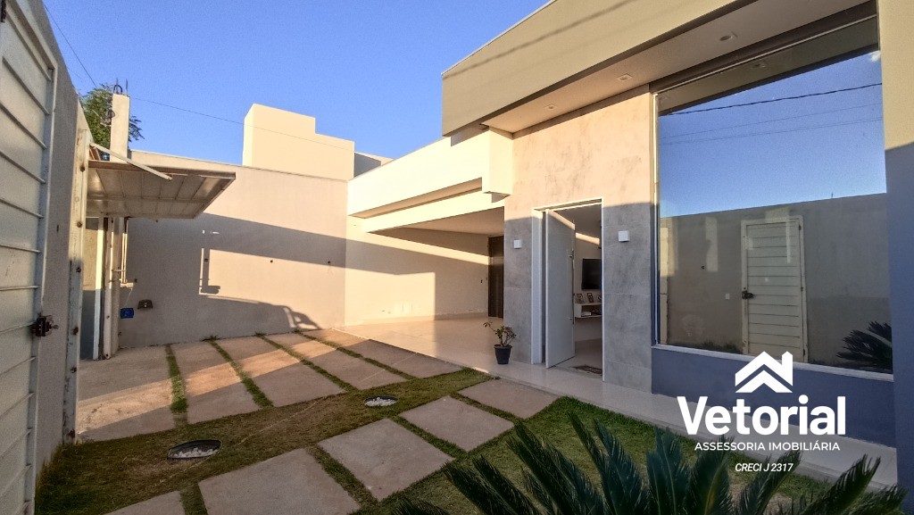 Casa à venda com 3 quartos, 215m² - Foto 2