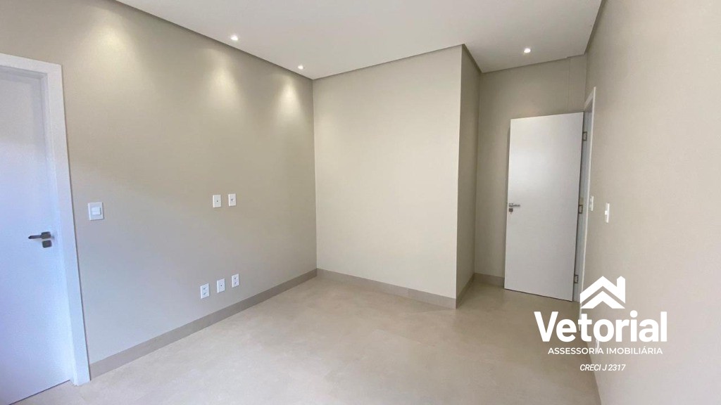 Casa à venda com 3 quartos, 360m² - Foto 73