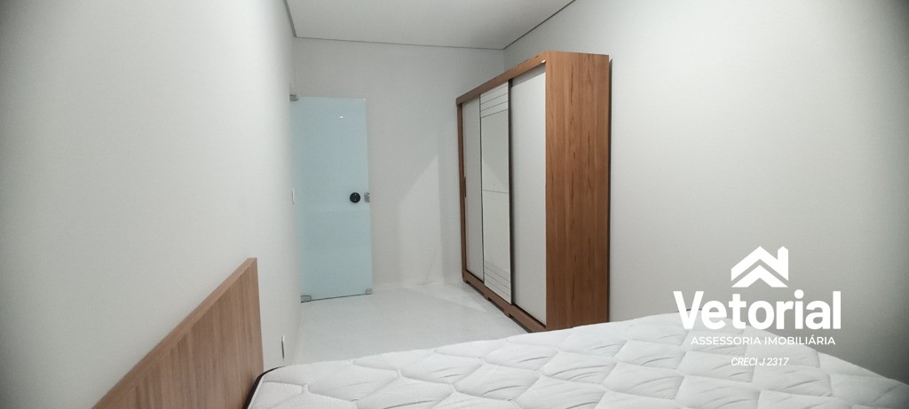 Apartamento para alugar com 2 quartos, 68m² - Foto 17