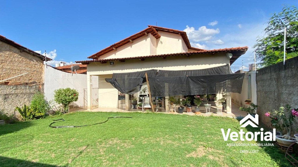 Casa à venda com 3 quartos, 330m² - Foto 50