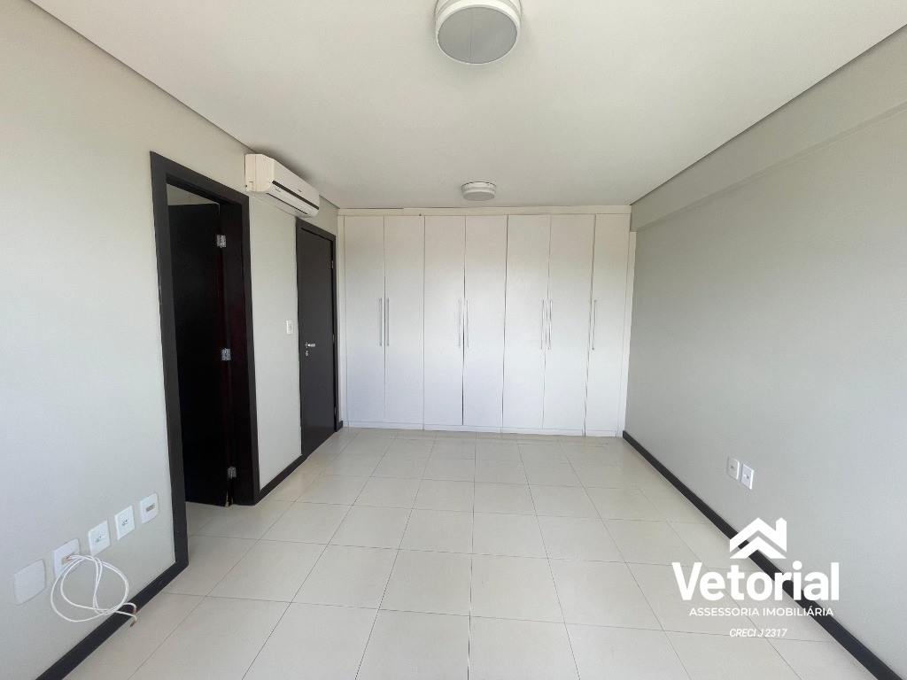 Apartamento para alugar com 3 quartos, 118m² - Foto 12