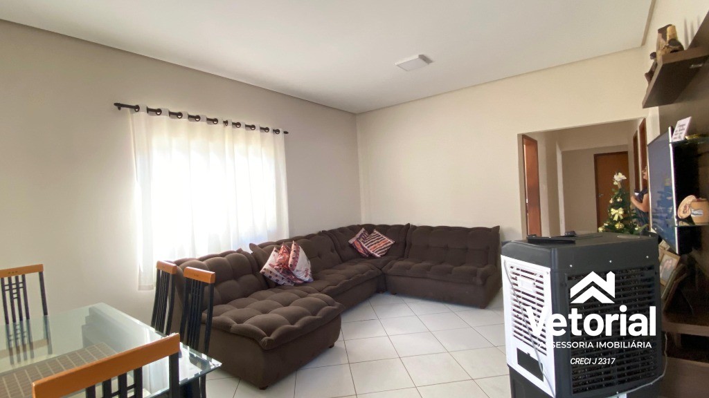 Casa à venda com 3 quartos, 330m² - Foto 10