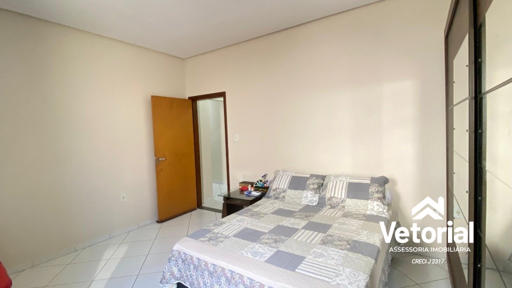 Casa à venda com 3 quartos, 330m² - Foto 32