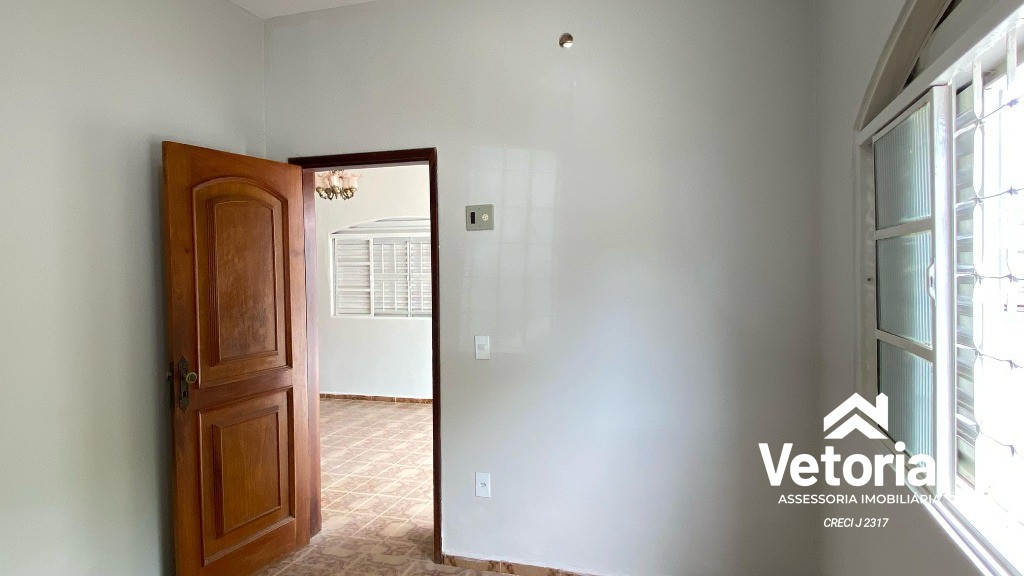 Foto Casa para locação comercial com 3 quartos no Sandra Regina - Barreiras-BA