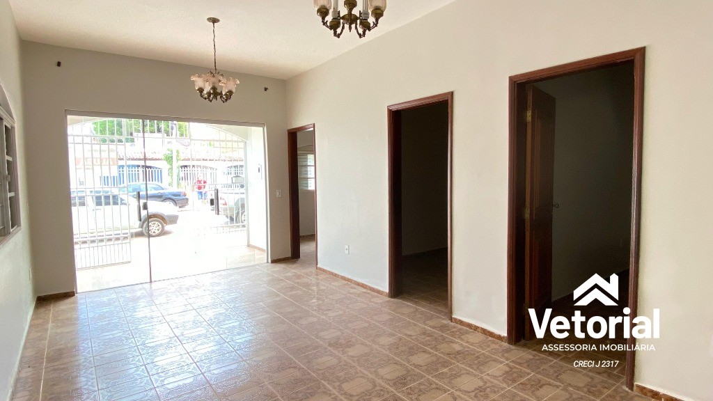 Foto Casa para locação comercial com 3 quartos no Sandra Regina - Barreiras-BA