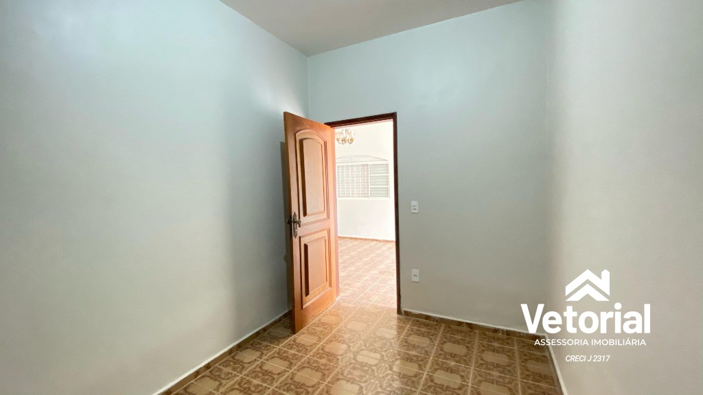 Foto Casa para locação comercial com 3 quartos no Sandra Regina - Barreiras-BA