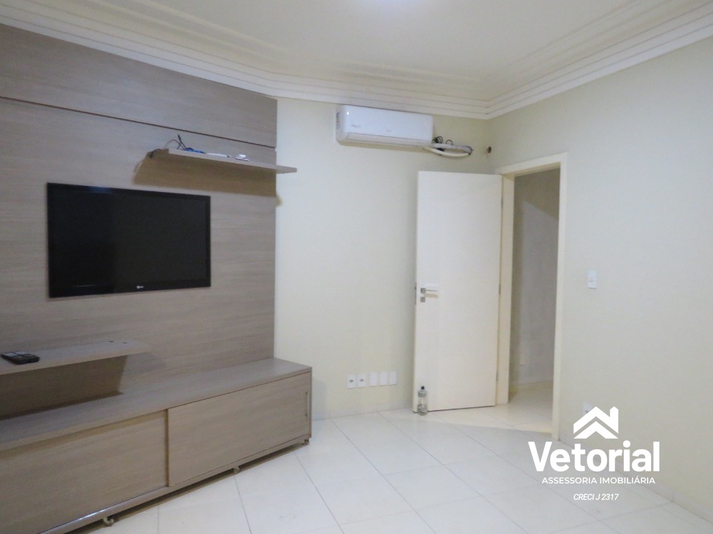 Foto Oportunidade única! Casa para locação no Jardim Ouro Branco em Barreiras-BA: 3 quartos, 2 suítes, 3 salas, 3 banheiros, 4 vagas de garagem, 300m².