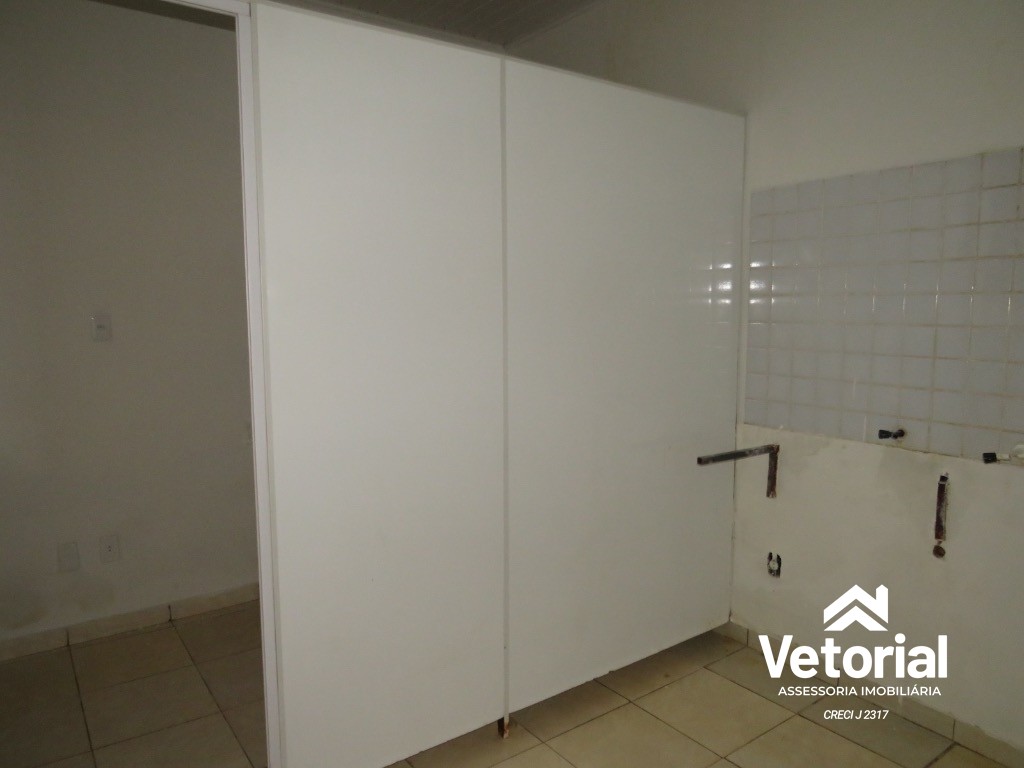 Foto Oportunidade de Locação: Ponto Comercial com Salas, 1 Banheiro e 82m² no Centro de Barreiras-BA!
