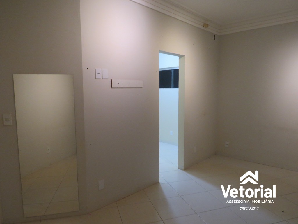 Foto Oportunidade única! Casa para locação no Jardim Ouro Branco em Barreiras-BA: 3 quartos, 2 suítes, 3 salas, 3 banheiros, 4 vagas de garagem, 300m².