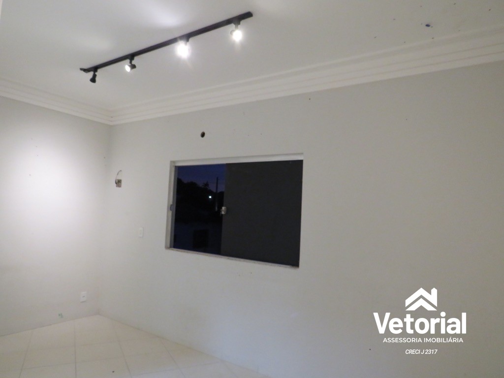 Foto Oportunidade única! Casa para locação no Jardim Ouro Branco em Barreiras-BA: 3 quartos, 2 suítes, 3 salas, 3 banheiros, 4 vagas de garagem, 300m².