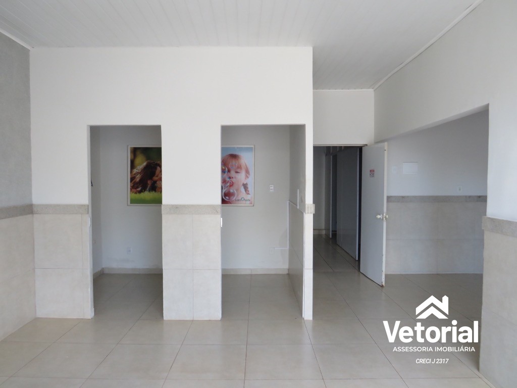 Foto Oportunidade de Locação: Ponto Comercial com Salas, 1 Banheiro e 82m² no Centro de Barreiras-BA!