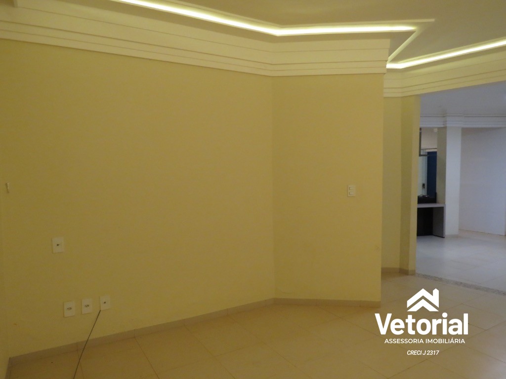 Foto Oportunidade única! Casa para locação no Jardim Ouro Branco em Barreiras-BA: 3 quartos, 2 suítes, 3 salas, 3 banheiros, 4 vagas de garagem, 300m².