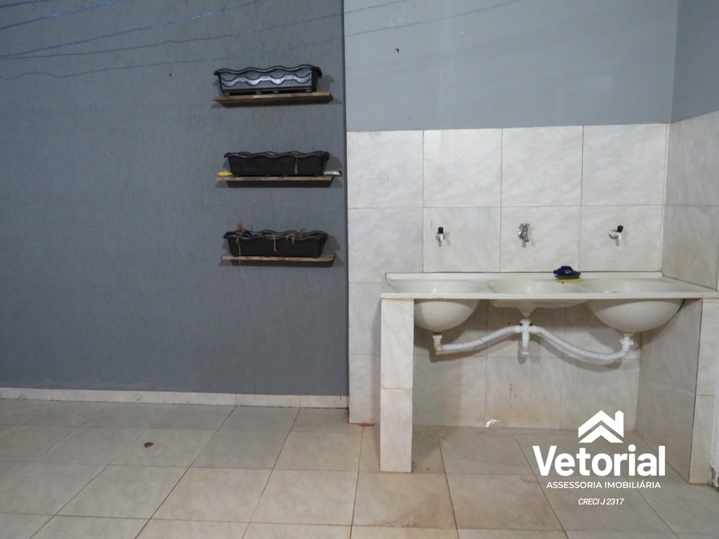 Foto Oportunidade única! Casa para locação no Jardim Ouro Branco em Barreiras-BA: 3 quartos, 2 suítes, 3 salas, 3 banheiros, 4 vagas de garagem, 300m².