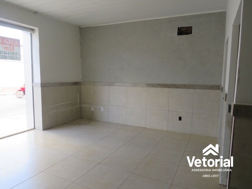 Foto Oportunidade de Locação: Ponto Comercial com Salas, 1 Banheiro e 82m² no Centro de Barreiras-BA!