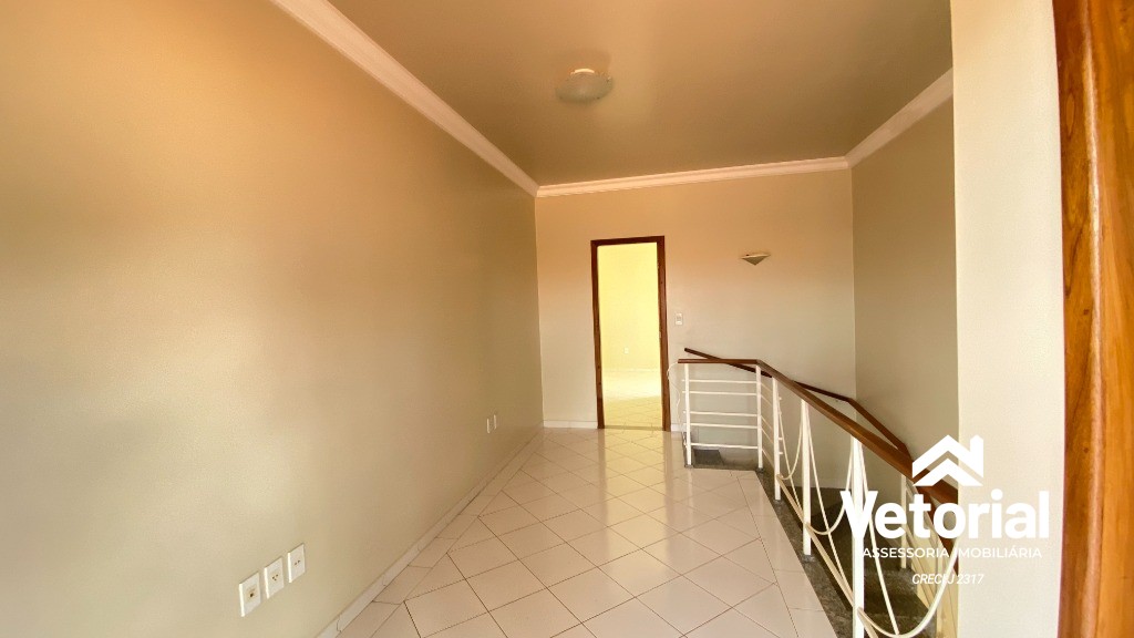 Foto Sobrado com 3/4, sendo 02 suítes , sala ampla, cozinha com armários, excelente! / Barreiras-BA