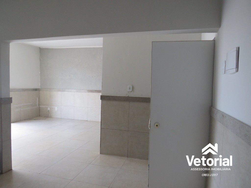 Foto Oportunidade de Locação: Ponto Comercial com Salas, 1 Banheiro e 82m² no Centro de Barreiras-BA!