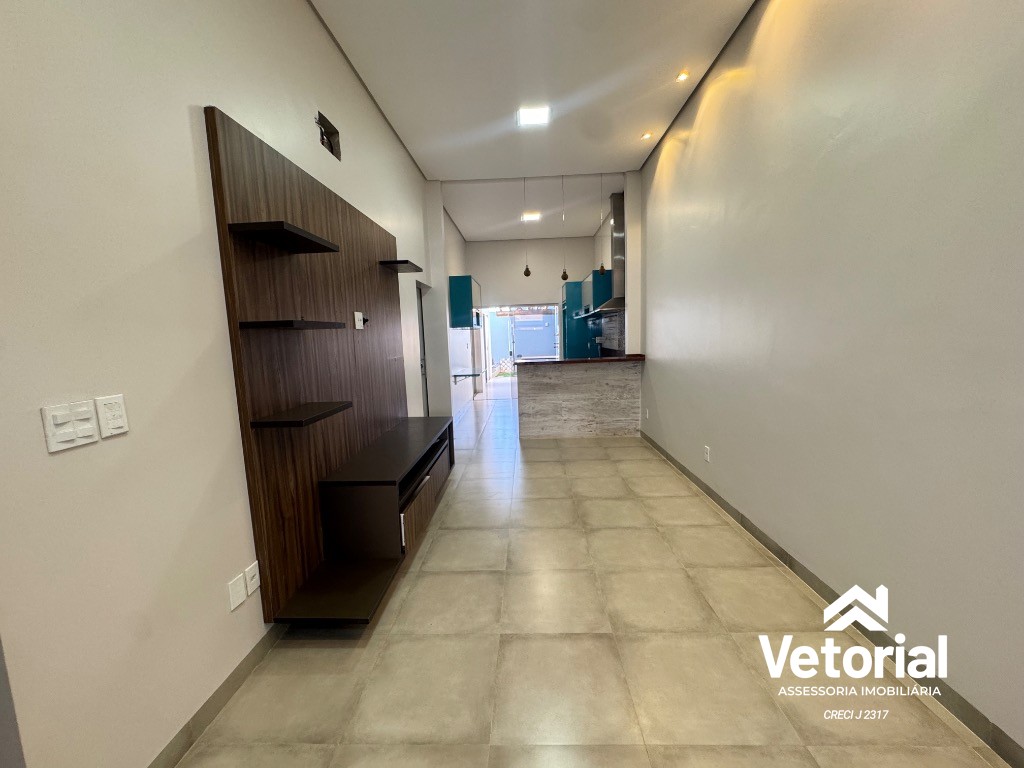 Foto Casa para locação de alto padrão no bairro Morada da Lua em Barreiras-BA: 3 quartos, 1 suíte, 1 sala, 2 banheiros, 2 vagas de garagem, 134,00 m² de área.