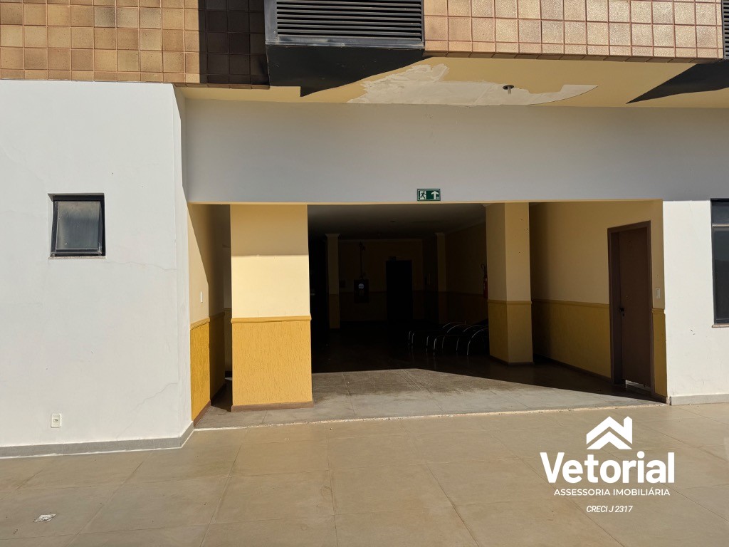 Foto Imperdível oportunidade de adquirir um amplo apartamento de 3 quartos, 3 suítes no Centro de Barreiras-BA 2 banheiros, 1 vaga e 197,86 m² de área.
